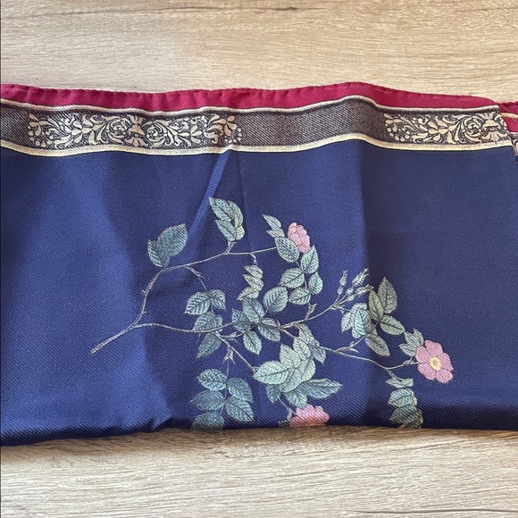 Dolce & Gabbana Floral Scarf - Navy and Burgundy - Picture 4 of 6